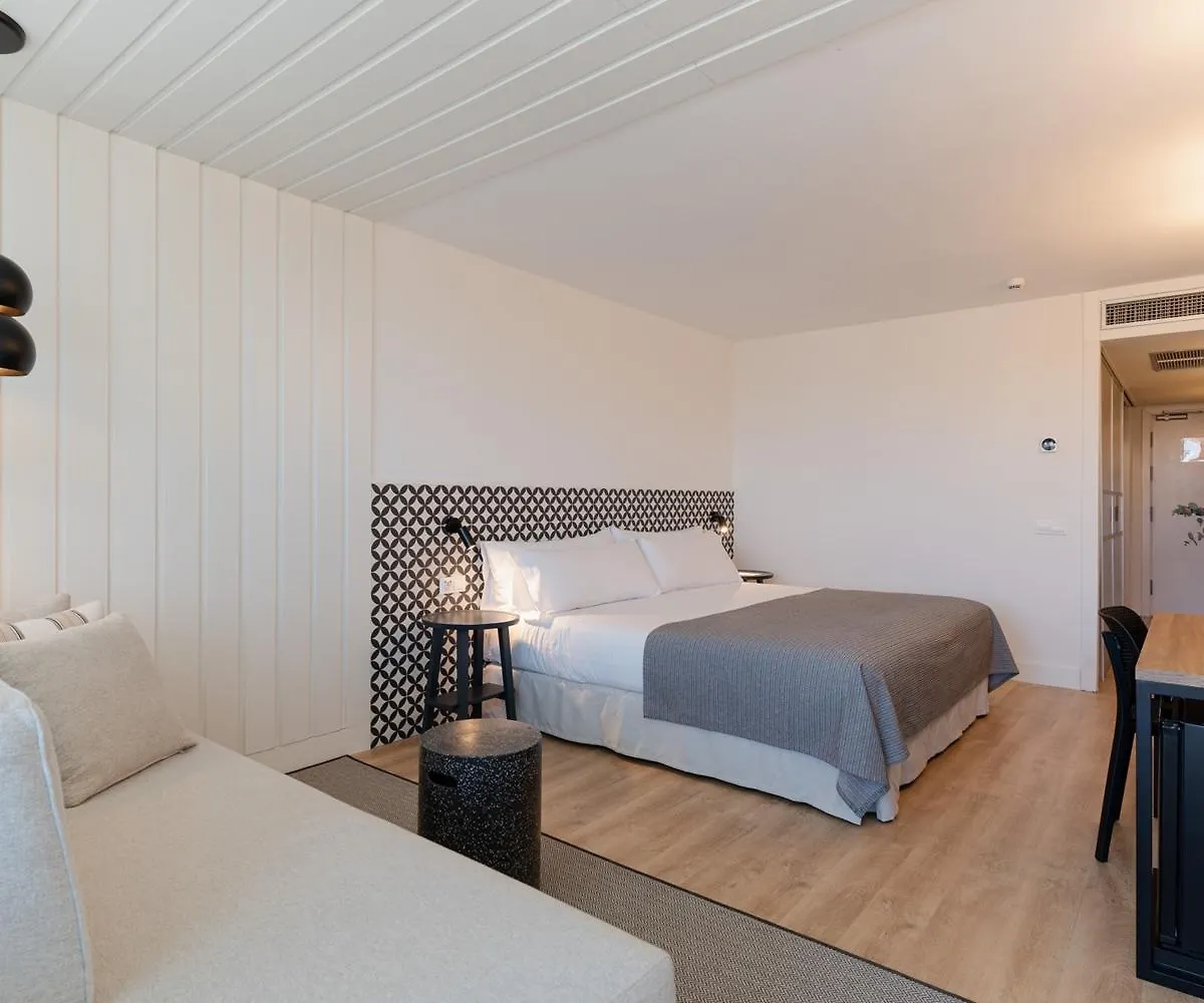 Magnolia Hotel - Adults Only Salou 4*,